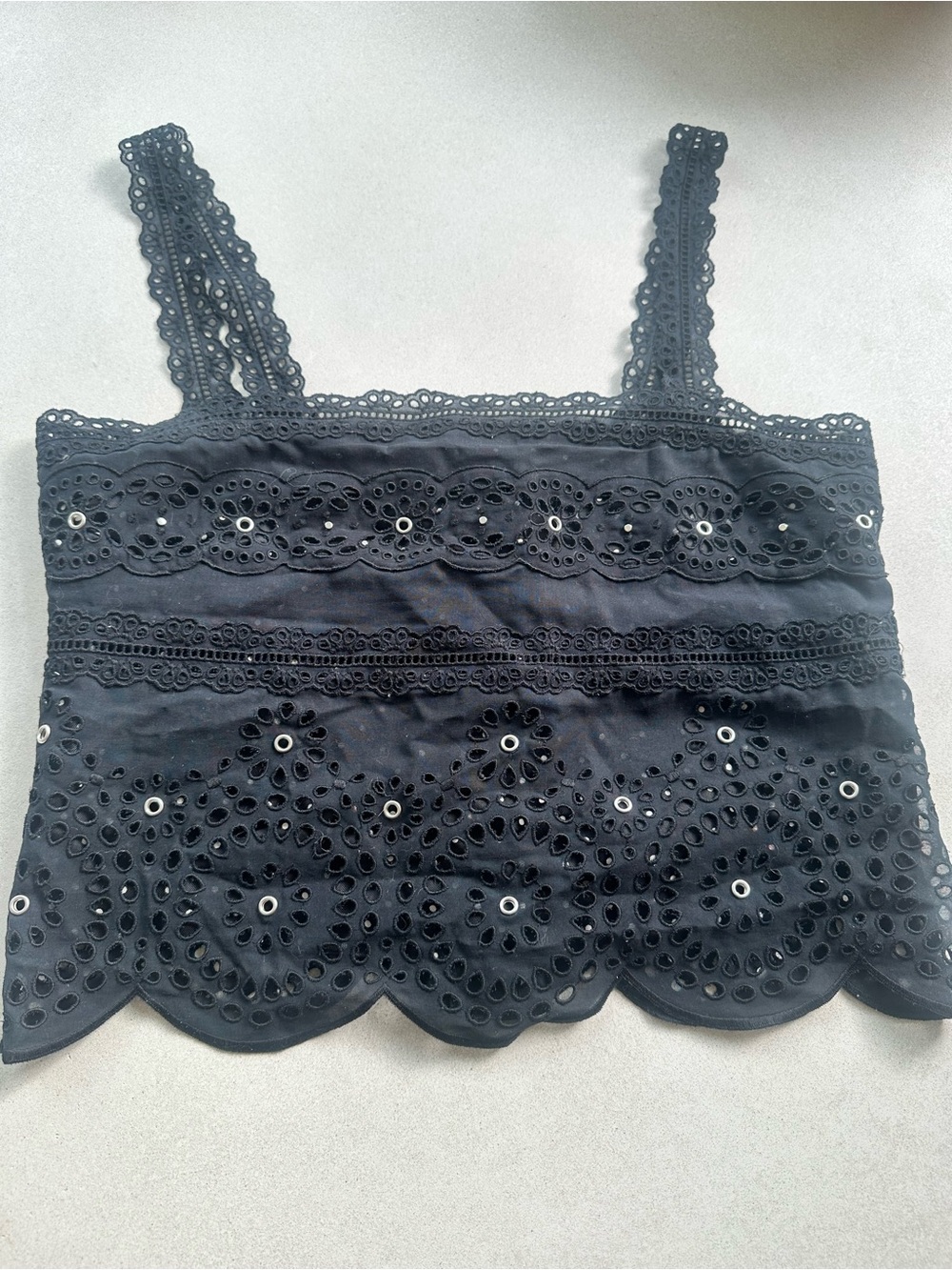 Marc Jacobs size Small- XS Black Eyelet Lace Cropped Camisole